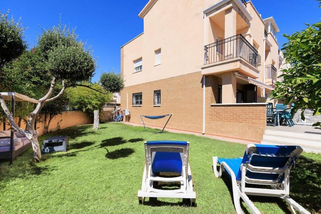 Adosado Con Jardin En Los Xalets De Салоу Екстериор снимка