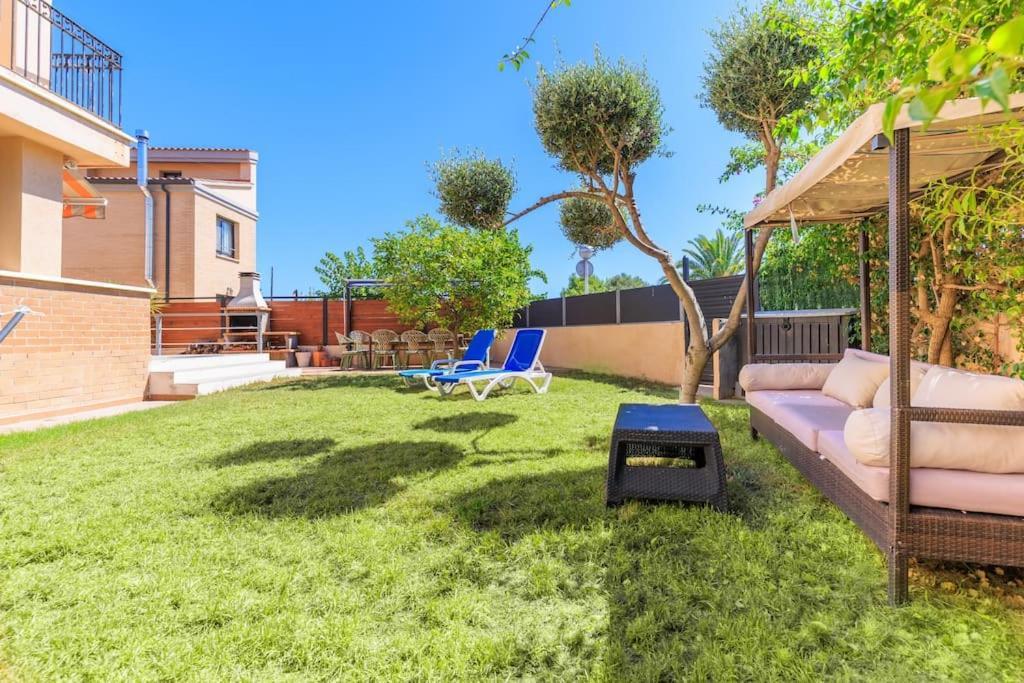 Adosado Con Jardin En Los Xalets De Салоу Екстериор снимка
